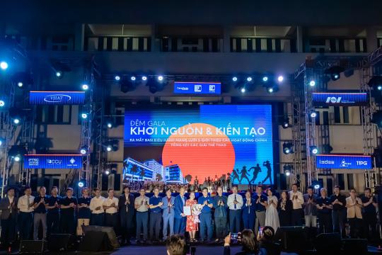 NĂM CHÍN NĂM, TRƯỜNG XÂY DỰNG CỦA TÔI